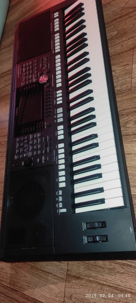 Yamaha psr s950