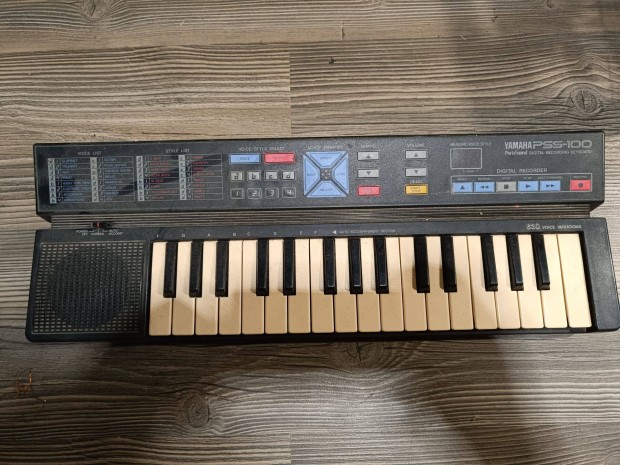 Yamaha pss100 szintetiztor