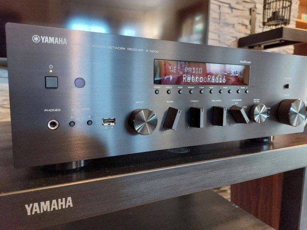 Yamaha r-n 602