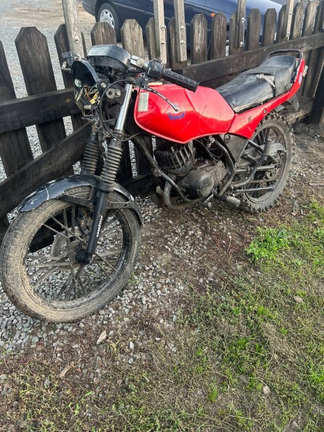 Yamaha rd80 alkatrsznek