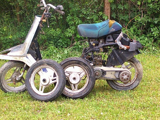 Yamaha robogó alkatrész,egyben nagyon olcsón eladó