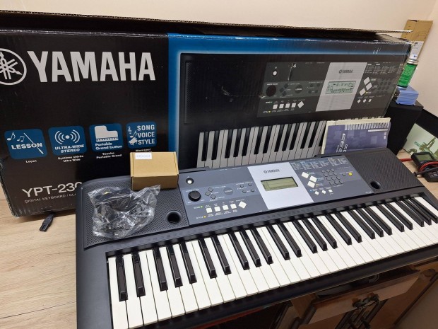 Yamaha szintetiztor PSR E230 Ypt-230