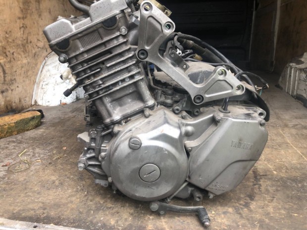 Yamaha tdm 850 3vd ,4tx alkatrészek