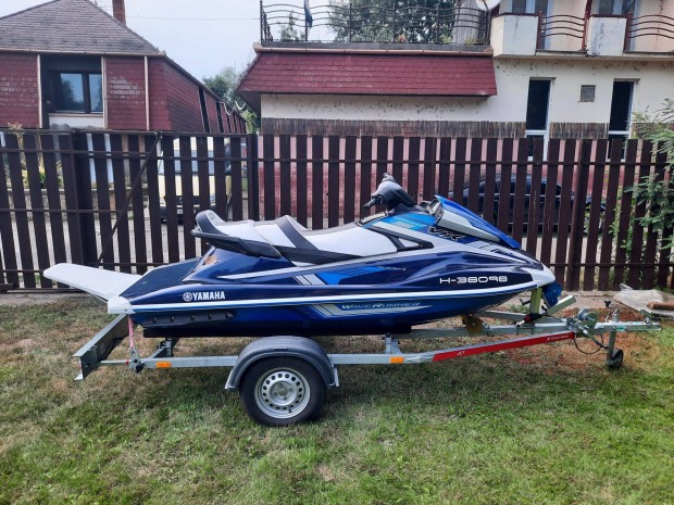 Yamaha vx1800 jet ski