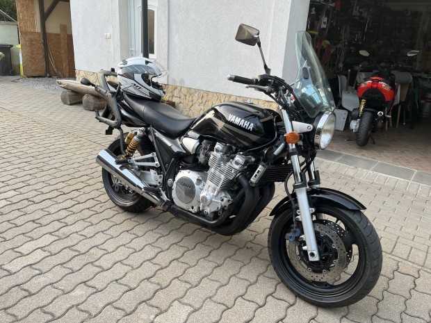 Yamaha xjr 1300 2002