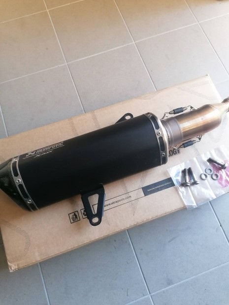 Yamaha xmax 300 Akrapovic kipufogó rendszer