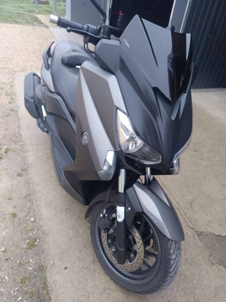 Yamaha xmax 400 �jszer�