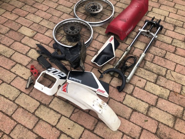 Yamaha xt350 alkatrészek