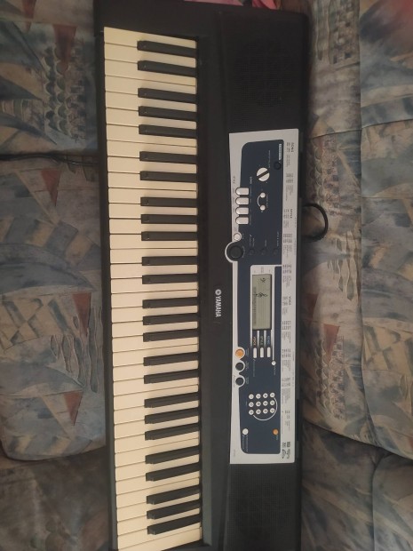 Yamaha ypt210