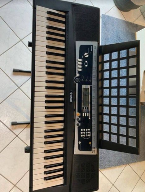 Yamaha ypt 210