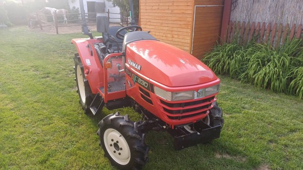 Yanmar 24 le kistraktor