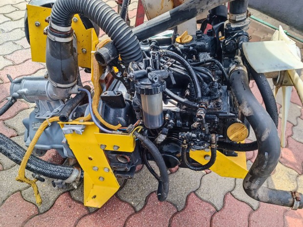 Yanmar 3TNE68-ac diesel motor