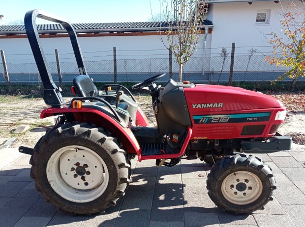 Yanmar AF218 Traktor Elad 