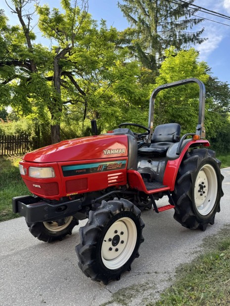 Yanmar AF224 Rendszámmal Szállítás kubota traktor