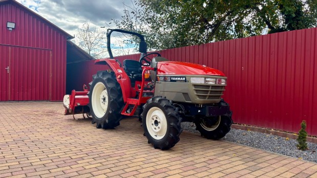 Yanmar AF-26 (Szervó,Powershift váltó) japán kistraktor traktor