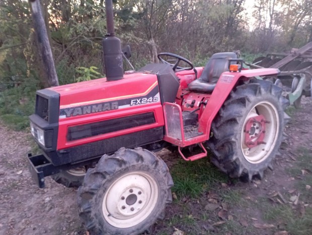 Yanmar Fx 24 Power Shift Japn kistraktor Talajmarval 4x4