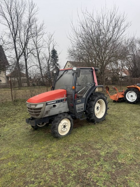 Yanmar  nagy test japan traktor klms szervos irnyvltos 