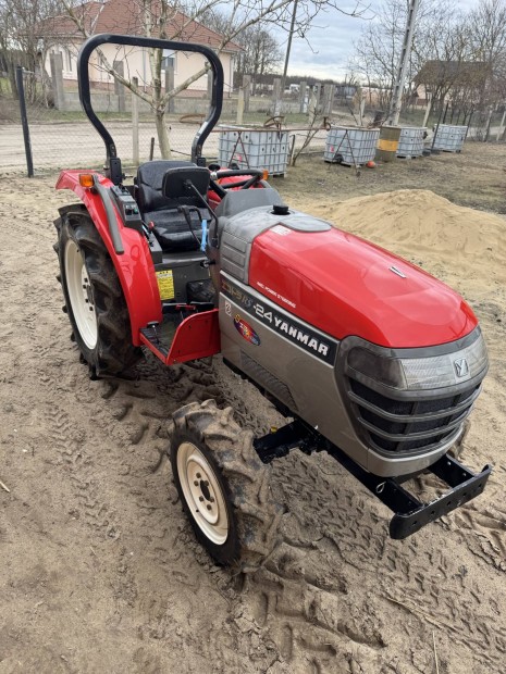 Yanmar kis traktor 