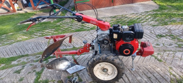 Yanmar mio diesel kistraktor elad!