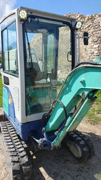 Yanmar motoros 1.8 tonnás mini forgó kotró