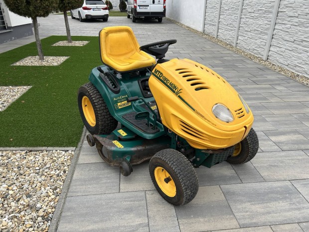 Yard man AH8200 fnyrtraktor Husqvarna Honda Castelgarden Stiga 