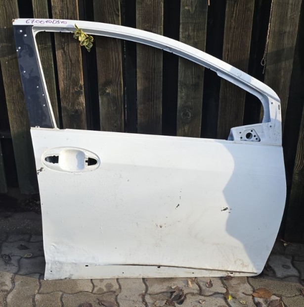 Yaris j.e.ajt� 2017-2020 67001-0D510 elad�