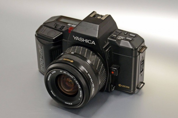 Yashica 200-AF