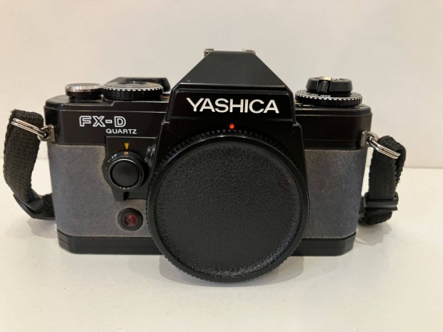 Yashica FX-D Quartz analg fnykpez