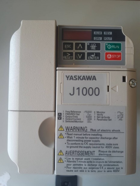 Yaskawa frekvenciavlt Cimr-JC4A0007BAA 3.0KW/2,2KW