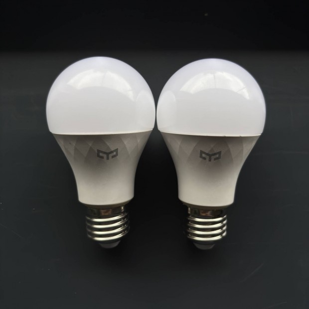 Yeelight Smart LED Bulb W4 Lite(dimmable)- okos izzó