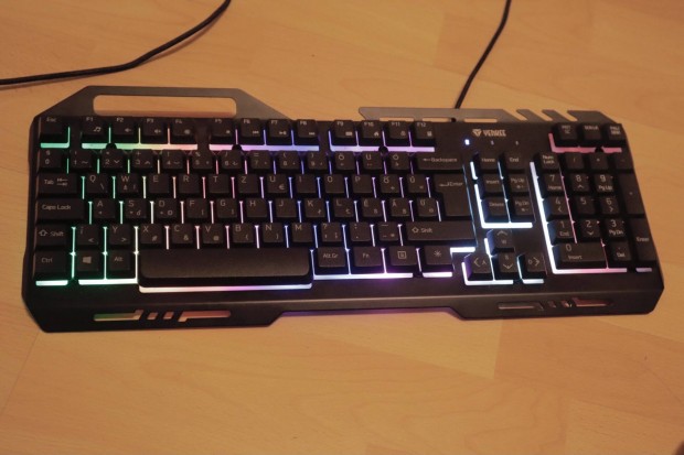 Yenkee Shadow RGB billentyűzet