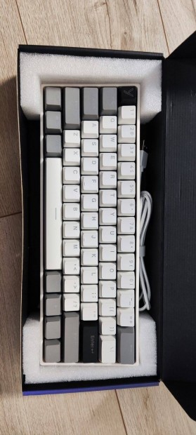 Yenkee Ykb 3601US Atom mechanikus gamer billenty�zet