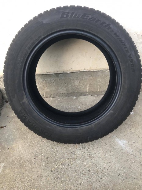 Yokahoma 225/60 R18 tli gumi