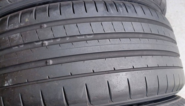 Yokohama Advan Sport MO 235/50 R19 ny�ri gumik 4db