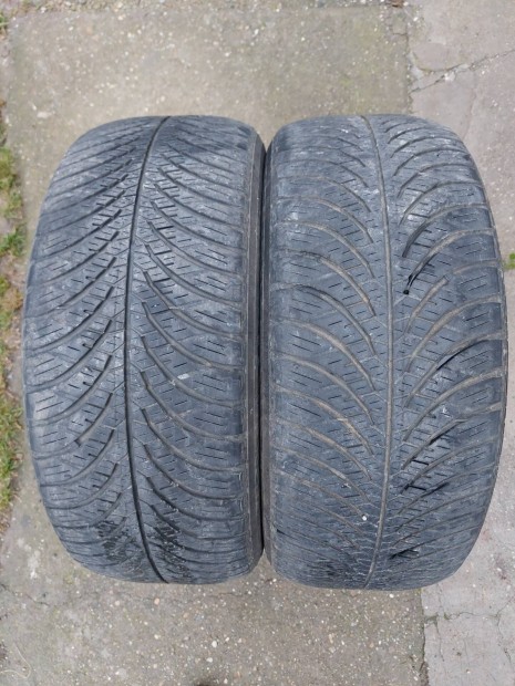 Yokohama Bluearth-4S 205/55R16 4 �vszakos n�gy�vszakos aut�gumi
