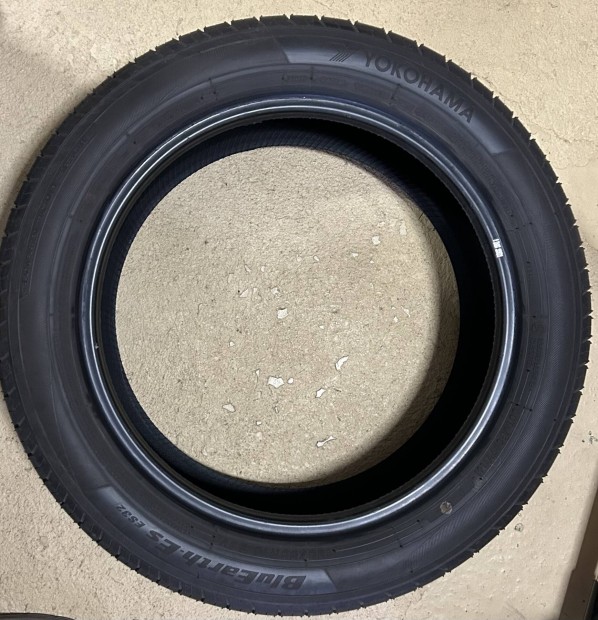 Yokohama Bluearth es es 32 185/55r16 83v nyri gumi