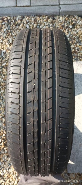 Yokohama Bluearth nyrigumi garnitra 185/55/R16