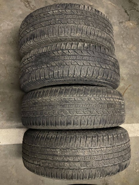 Yokohama Geloandar A/T 205/70 R15