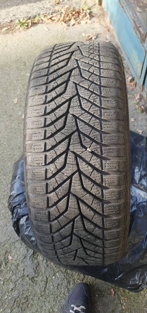 Yokohama tli gumi 205/55 R16 91T V905