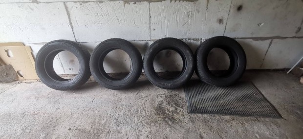 Yokohama v905 215/60 R16 DOT3423 tligumi elad