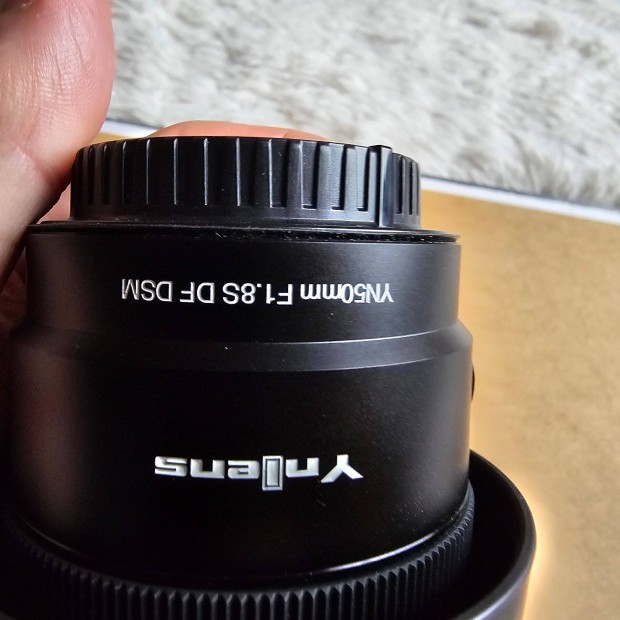 Yongnuo Yn50mm F1.8S DF DSM objektív Sony E-mounthoz