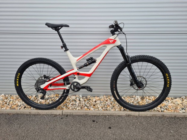 Yt Capra 27 CF mtb carbon rockshox kerkpr