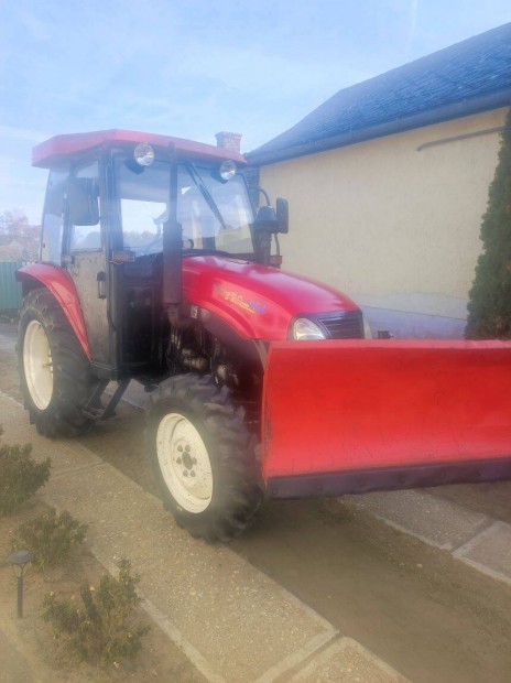 Yto 554 kistraktor traktor friss mszakival gyri eszkzeivel elad