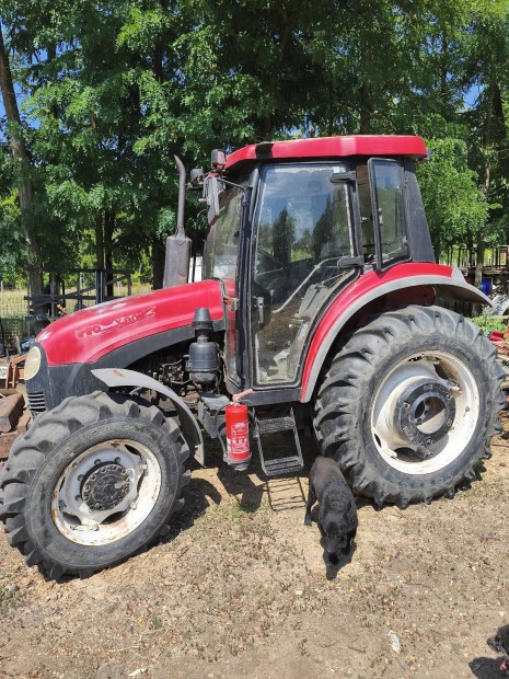 Yto X 804 2009év földmunkagép csere