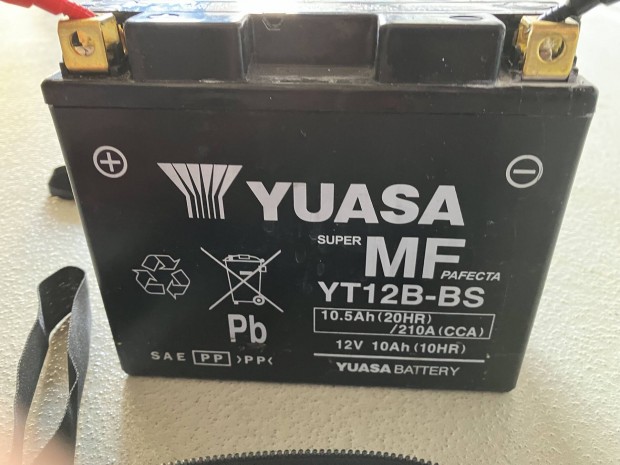 Yuasa Yt12B-BS motorakku elad