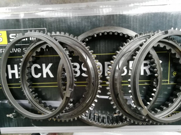 ZF 16 S v�lt�hoz eredeti 2-3-as sebes�gi fokozathoz szinkron k