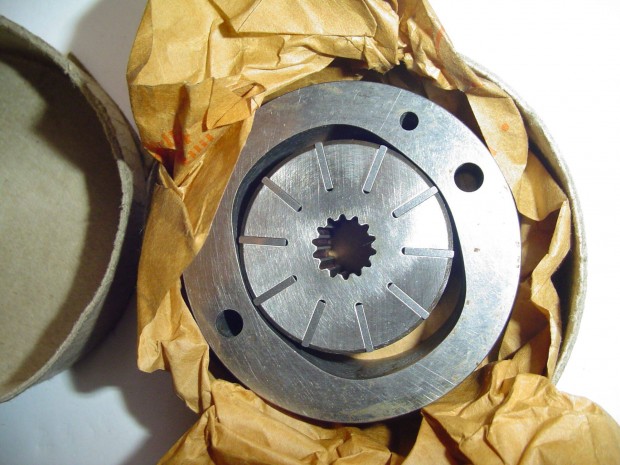ZF Szevószívattyúhoz állóforgó rész rotor IV. db új