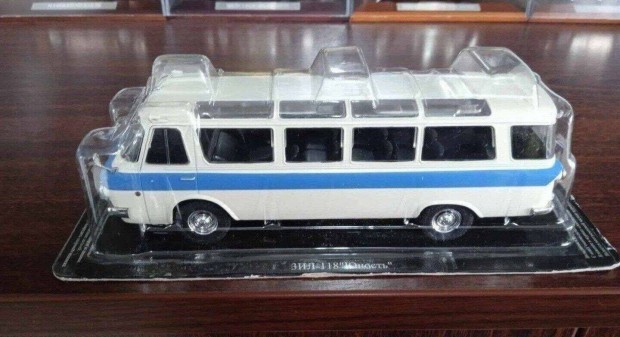 ZIL 118 "Junostj" kisauto modell 1/43 Eladó