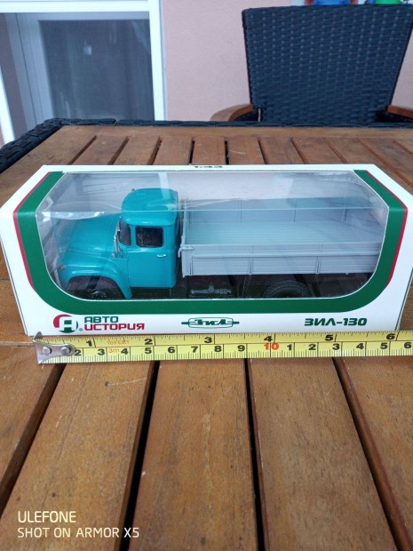 ZIL 130 plats 1/43 modell "Auto Istorija" j !!! Ritkasg !!!