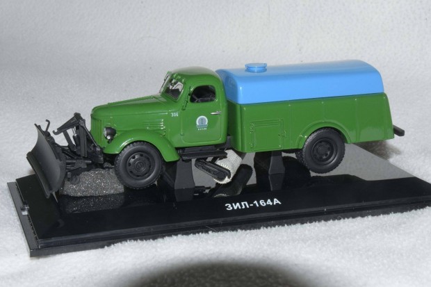 ZIL-164A PM-10 hkotr, heltakart teheraut modell (1:43)